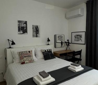 Quartiere XXIV Don Bosco Apartamento | Apartment Cinecittà