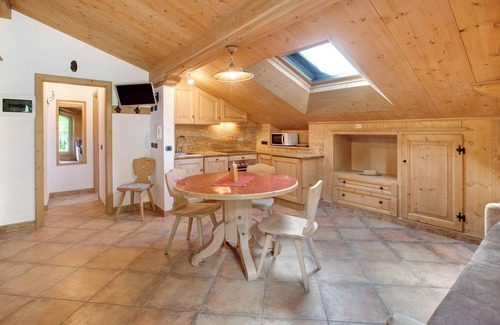 Livigno Apartamento | Apartamento Cirmolo Chalet Cambra con vistas a la montaña, Wi-Fi, terraza y jardín