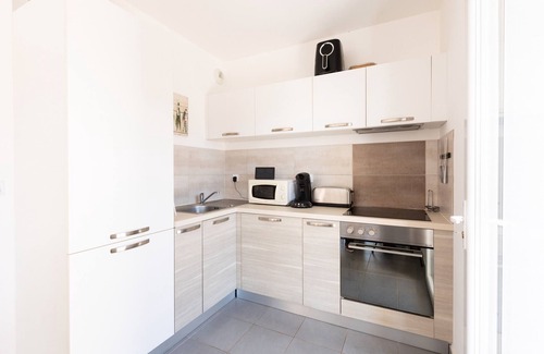 Ponte-Leccia Apartamento | Apartamento 'Cismonte' con vistas a la montaña, terraza privada y Wi-Fi