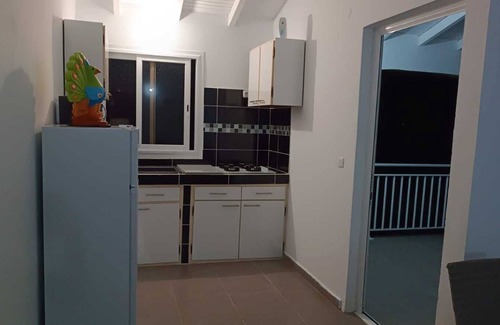 Grand-Bourg Apartamento | Apartment close to shops and beach