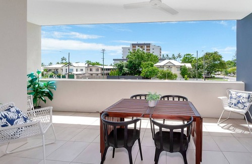 Cairns North Apartamento | Apartment Close to the City Life on Lake 3