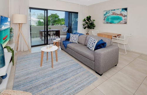 Cairns North Apartamento | Apartment Close to the City Life on Lake 3