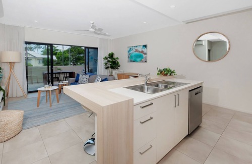 Cairns North Apartamento | Apartment Close to the City Life on Lake 3
