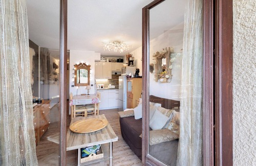 Sainte-Leocadie Apartamento | Apartment 'Cocoon for Two in the Mountains' with Mountain View, Balcony and Wi-Fi