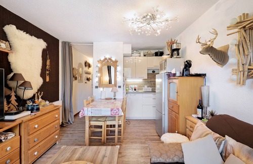 Sainte-Leocadie Apartamento | Apartment 'Cocoon for Two in the Mountains' with Mountain View, Balcony and Wi-Fi