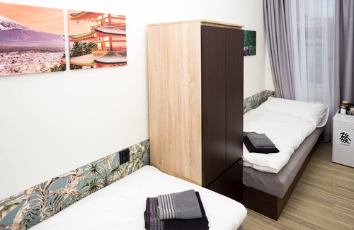 Zizkov Apartamento | Apartment CONTINENTS by Train & Bus st.