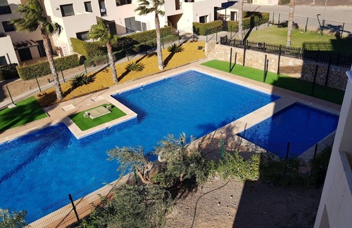Corvera Apartamento | Apartamento Corvera Golf con vistas a la montaña, piscina compartida y Wi-Fi