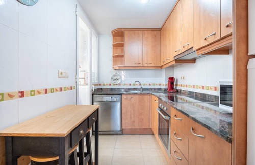 Torreblanca Apartamento | Apartment 'Costa Del Azahar' with Shared Pool and Air Conditioning