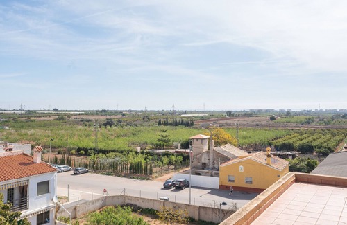 Torreblanca Apartamento | Apartment 'Costa Del Azahar' with Shared Pool and Air Conditioning