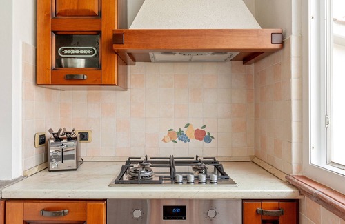 Livorno Apartamento | Apartamento 'Cozy Retreat In Coastal Livorno' con Wi-Fi