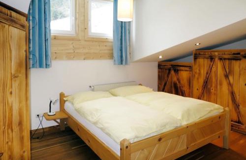 Hollersbach im Pinzgau Apartamento | Apartment Daniel by Interhome
