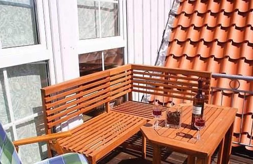 Gruenerdeich Apartamento | Apartamento Dachjuchee - Knubberhaus - La casa de campo en el bosque de cerezos