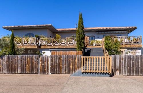 La Teste-de-Buch Apartamento | Apartment Dade-3 by Interhome