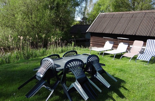 Roggentin Apartamento | Apartamento Damhirsch - En el verde Blankenförde