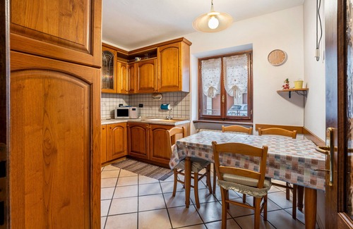 Druogno Apartamento | Apartamento 'Daniela' con vistas a la montaña, balcón y Wi-Fi
