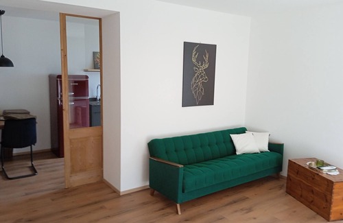 Tramin Apartamento | Apartamento 'Das Hubertus Suite Johanna' con vistas a la montaña, sauna y aire acondicionado