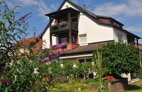 Bad Soden-Salmuenster Apartamento | Apartment 1, 35 sqm, living/bedroom, kitchenette, balcony, max. 2 persons