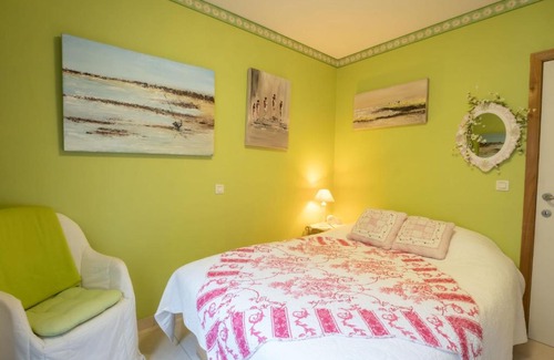 Wenduine Apartamento | Apartment De tulp - romantic ground floor app by Interhome