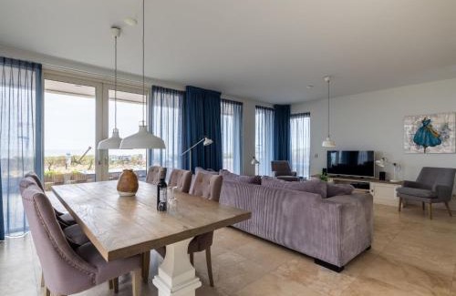 Egmond aan Zee Apartamento | Apartment De Zeeparel by Interhome