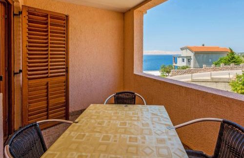 Cesarica Apartamento | Apartment Delfin-9 by Interhome