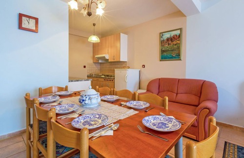 Cesarica Apartamento | Apartamento Delfin by Interhome