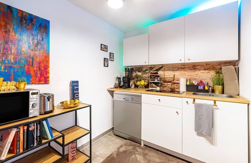 Duisburg Sud Apartamento | Apartamento 'Deluxe Appartement Mit Terrasse' con terraza compartida y Wi-Fi