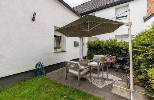 Duisburg Sud Apartamento | Apartamento 'Deluxe Appartement Mit Terrasse' con terraza compartida y Wi-Fi