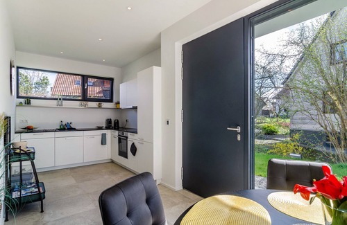 Radolfzell am Bodensee Apartamento | Apartamento 'Design Mettnaublick' con vistas al lago, terraza privada y Wi-Fi