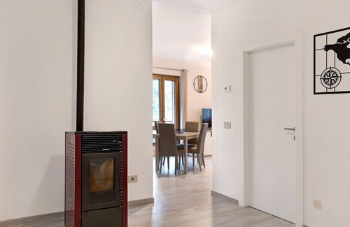 Grosio Apartamento | Apartamento "Dietro l'angolo" con vistas a la montaña, terraza y Wi-Fi