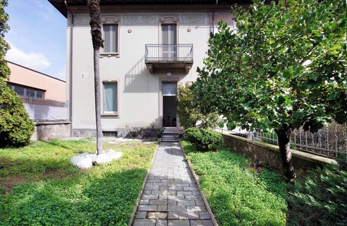 Lecco Apartamento | Apartamento 'Dimora Lierna' con jardín privado, Wi-Fi y aire acondicionado
