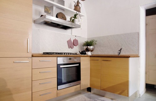 Casalzuigno Apartamento | Apartamento 'Dimora Vittoria - Lago Maggiore' con jardín compartido y Wi-Fi
