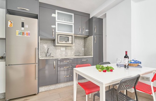 Algarrobo Apartamento | Apartamento en la playa con piscina, terraza, vistas al mar, aire acondicionado y Wi-Fi