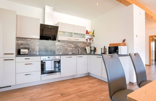 Techendorf Apartamento | Apartamento luminoso cerca de la zona de esquí en Weissensee