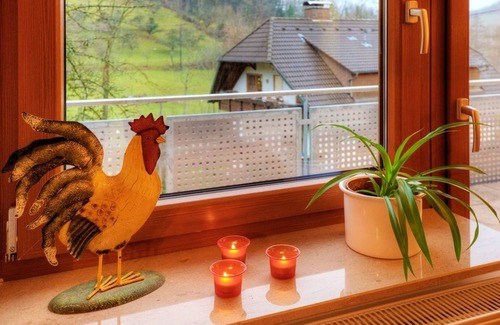 Glottertal Apartamento | Apartamento 'Dischhansenhof' con vistas a la montaña, jardín compartido y Wi-Fi