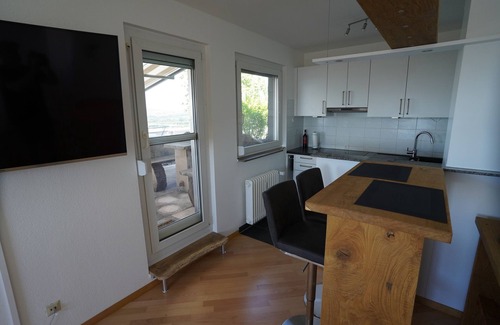 Bechlingen Apartamento | Apartamento 'Dmon-Home' con vistas al lago, terraza privada y Wi-Fi