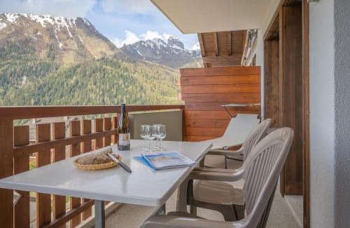 Ovronnaz Apartamento | Apartment Domino B 48 by Interhome