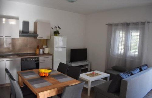 Gradac Apartamento | Apartment Doris