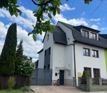 Dubnica nad Vahom Apartamento | Apartment Dubnica-Prejta 2