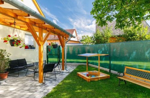Balatonkeresztur Apartamento | Apartment Duma by Interhome