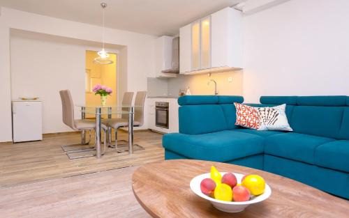 Stobrec Apartamento | Apartment Dvor