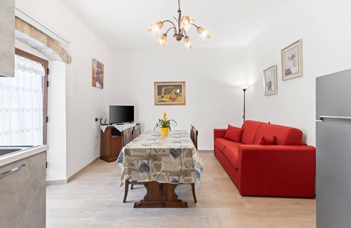Scano di Montiferro Apartamento | Apartamento 'Erato' con Vista al Mar, Wi-Fi y Aire Acondicionado