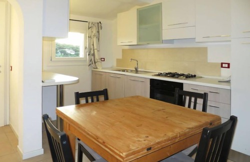 Baja Sardinia Apartamento | Apartment Ea Bianca in Baia Sardinia - 6 persons, 2 bedrooms