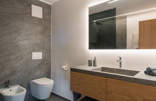 Avelengo Apartamento | Apartamento "Edelweiss Beim Lackl" con vistas a la montaña y Wi-Fi