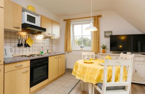 Zinnowitz Apartamento | Apartment Eickhus Weisse Wohnung by Interhome