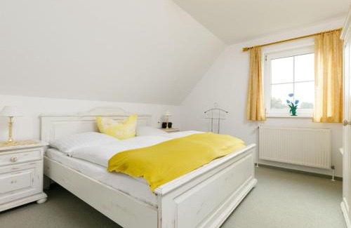 Zinnowitz Apartamento | Apartment Eickhus Weisse Wohnung by Interhome