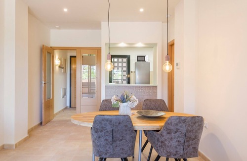 Fuente Álamo de Murcia Apartamento | Apartamento 'El Oasis Martinica 8 Bajo A' con piscina compartida, Wi-Fi y aire acondicionado.