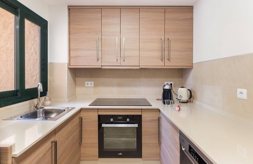 Fuente Álamo de Murcia Apartamento | Apartamento 'El Oasis Martinica 8 Bajo A' con piscina compartida, Wi-Fi y aire acondicionado.