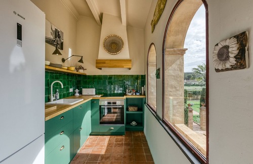 Ventallo Apartamento | Apartamento 'El Pedró Panoramic' con vistas a la montaña, Wi-Fi y aire acondicionado
