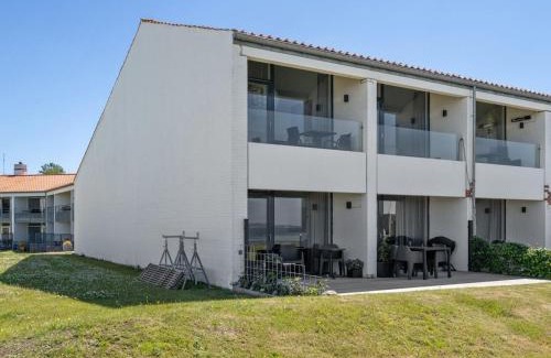 Syddjurs Kommune Apartamento | Apartment Elvin - 20m from the sea by Interhome