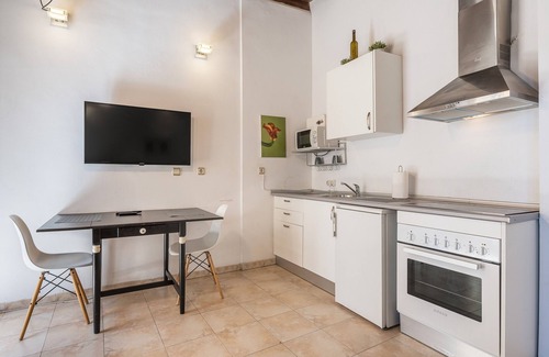 Albaicín Apartamento | Apartamento 'Elvira Apartamento Centro Albaicín' con Balcón, Wi-Fi y Aire Acondicionado
